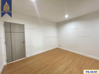 For sale 3 bed retail Space in Krathum Baen, Samut Sakhon