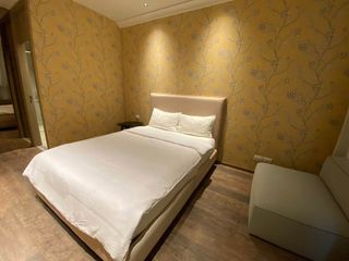 For rent 3 bed condo in Pathum Wan, Bangkok