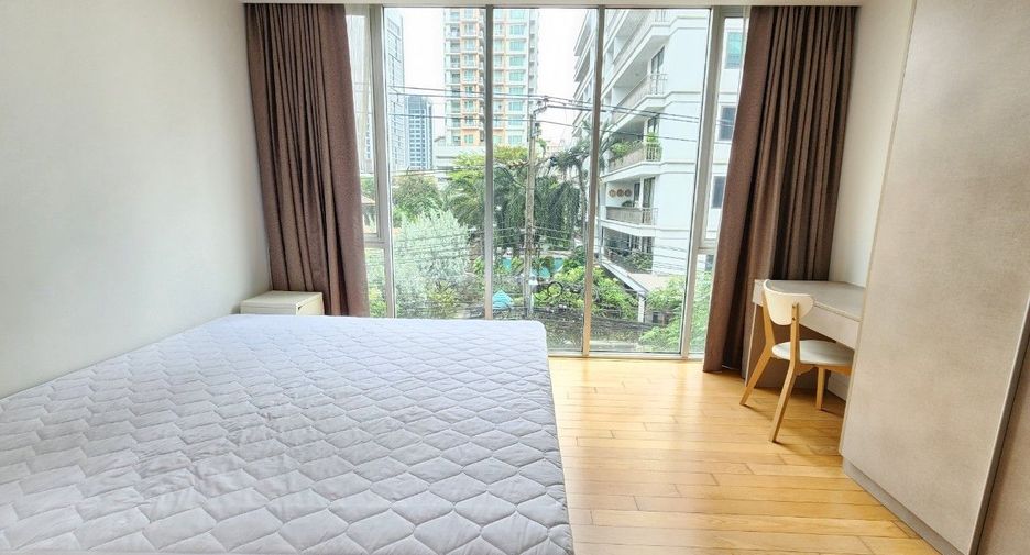 For rent 2 bedrooms apartment in Khlong Toei, Bangkok