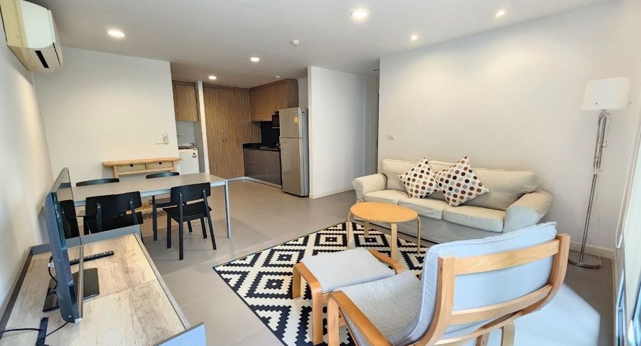 For rent 2 bedrooms apartment in Khlong Toei, Bangkok