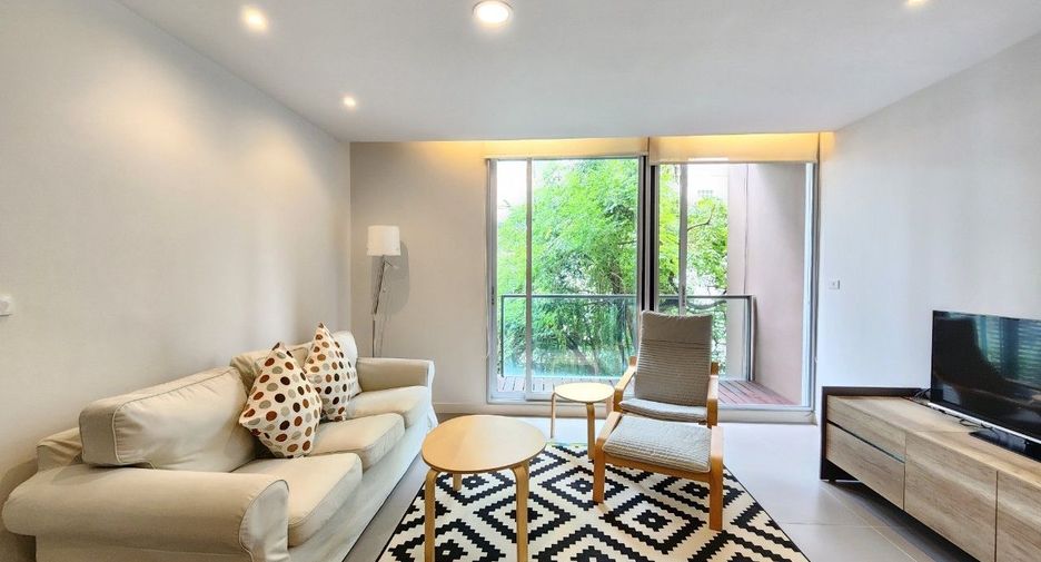 For rent 2 bedrooms apartment in Khlong Toei, Bangkok