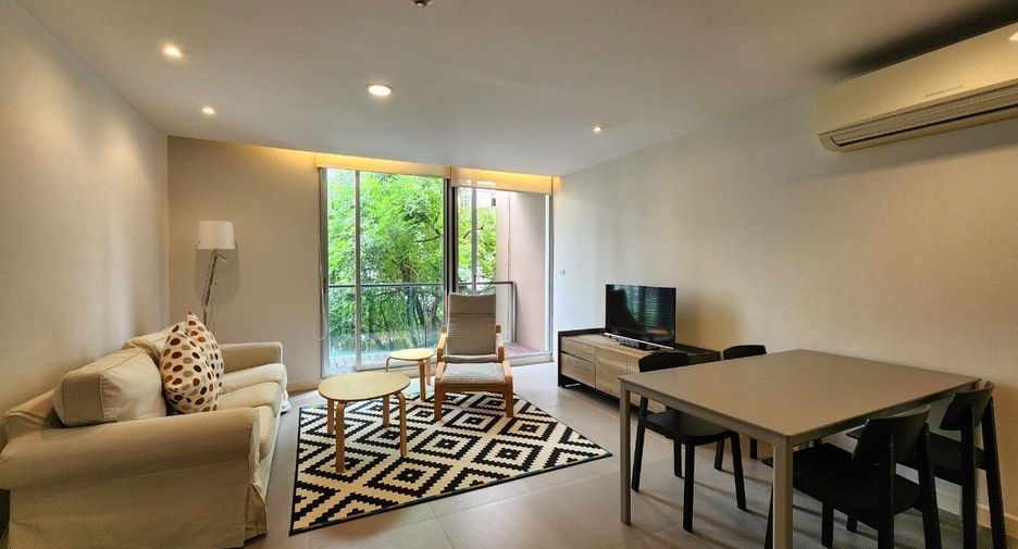 For rent 2 bedrooms apartment in Khlong Toei, Bangkok