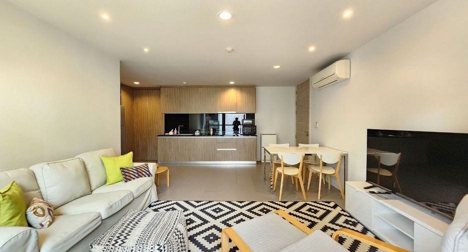 For rent 2 bedrooms apartment in Khlong Toei, Bangkok
