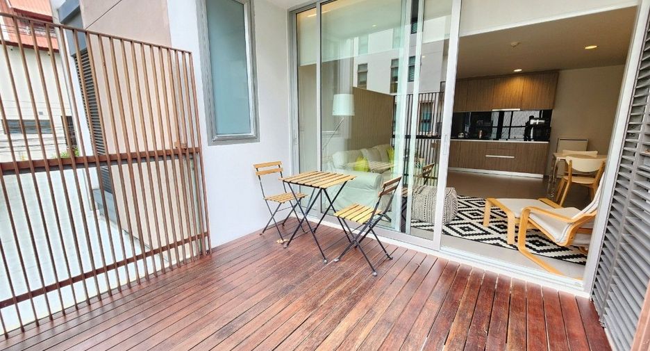 For rent 2 bedrooms apartment in Khlong Toei, Bangkok