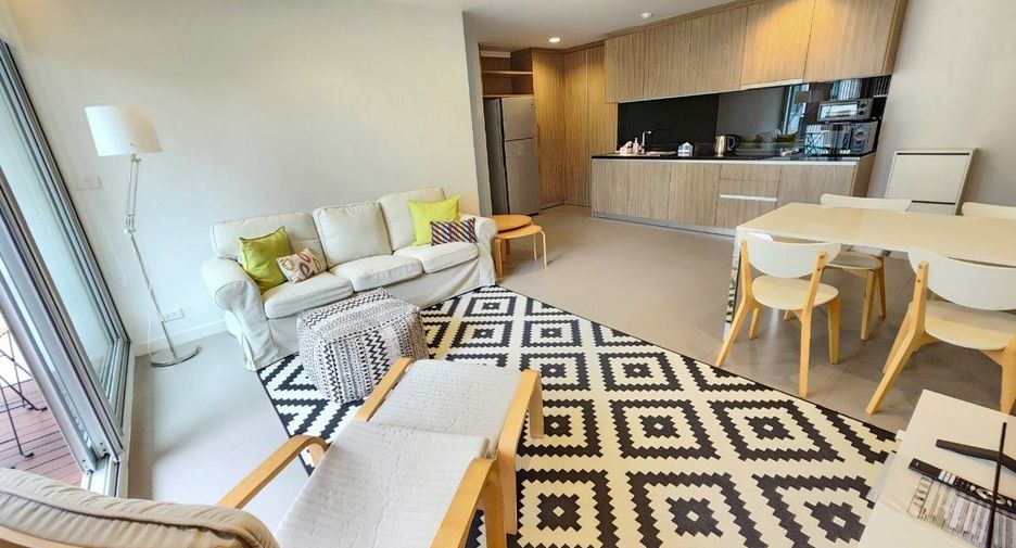 For rent 2 bedrooms apartment in Khlong Toei, Bangkok