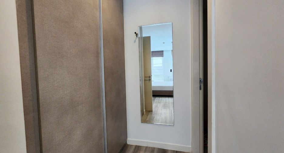 For rent 2 bedrooms apartment in Khlong Toei, Bangkok