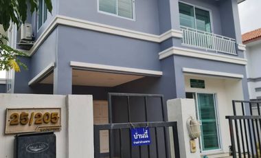 For sale 3 bedrooms house in Khan Na Yao, Bangkok