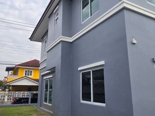 For sale 3 bedrooms house in Khan Na Yao, Bangkok