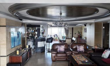 For sale 3 bed condo in Watthana, Bangkok