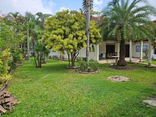 For rent 6 Beds house in Bang Lamung, Chonburi