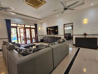 For rent 6 Beds house in Bang Lamung, Chonburi
