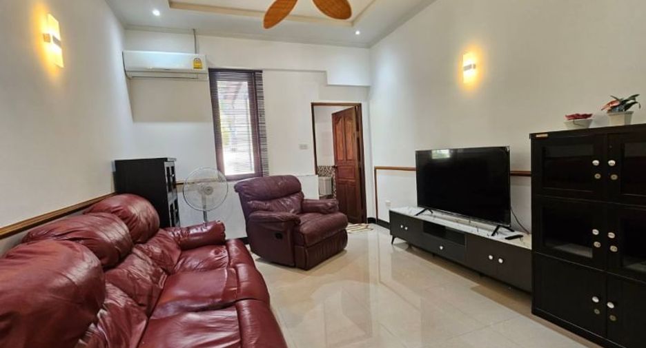 For rent 6 bedrooms house in East Pattaya, Pattaya