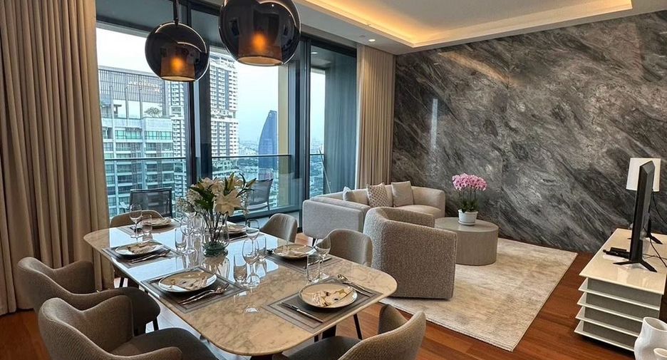 For sale 2 bed condo in Khlong Toei, Bangkok