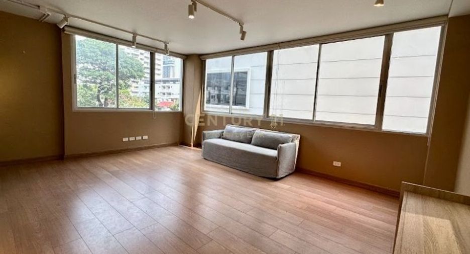 For sale 3 bedrooms condo in Sathon, Bangkok