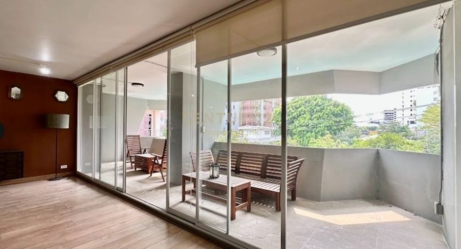 For sale 3 bedrooms condo in Sathon, Bangkok