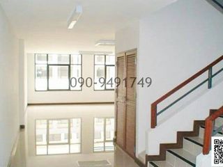 For rent 4 bedrooms office in Bang Na, Bangkok