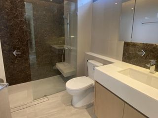 For rent 4 Beds house in Khlong Toei, Bangkok