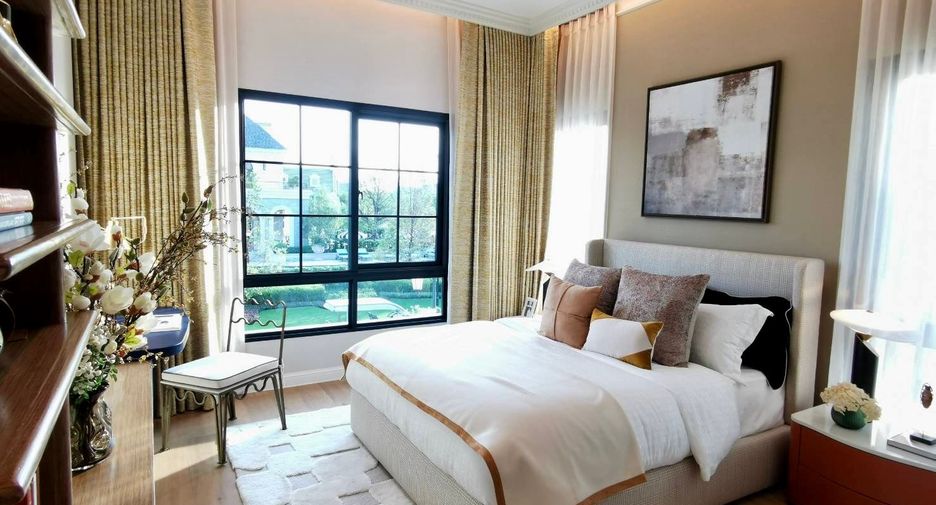 For sale 4 bedrooms house in Saphan Sung, Bangkok