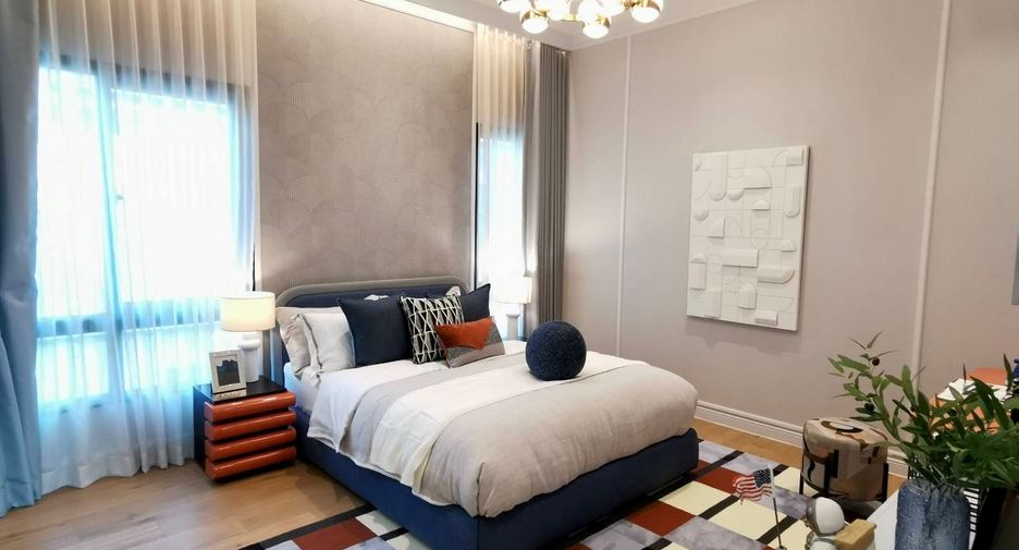 For sale 4 bedrooms house in Saphan Sung, Bangkok