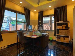 For rent そして for sale 5 Beds house in Bang Lamung, Chonburi