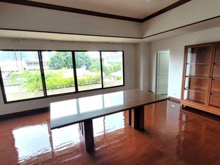 À louer 3 chambres appartement à Khlong Toei, Bangkok