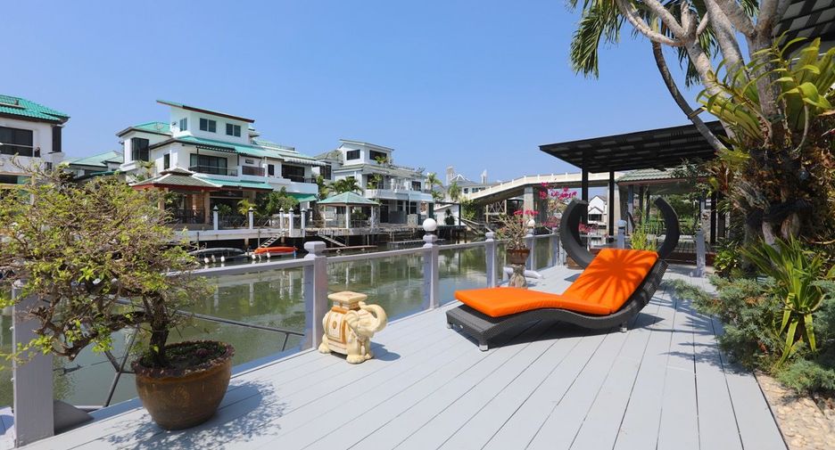 For sale 3 bed house in Sattahip, Chonburi