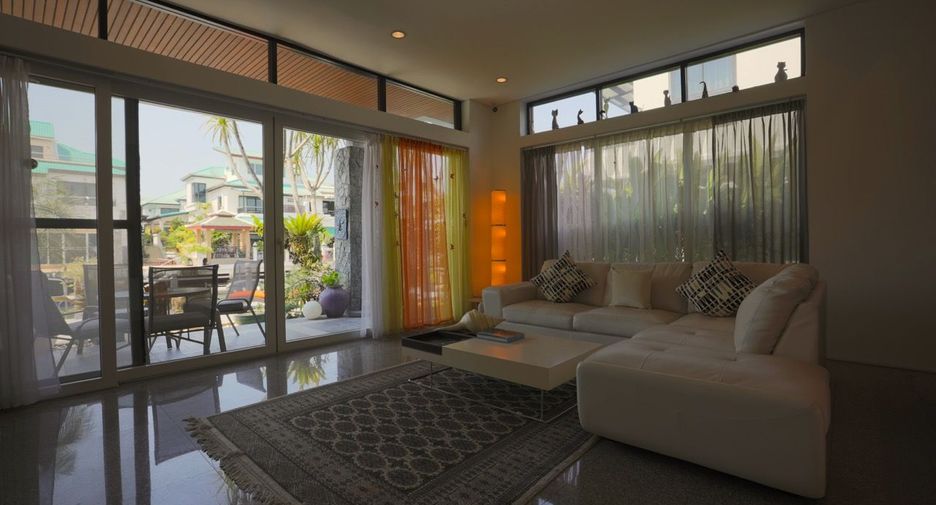 For sale 3 bed house in Sattahip, Chonburi