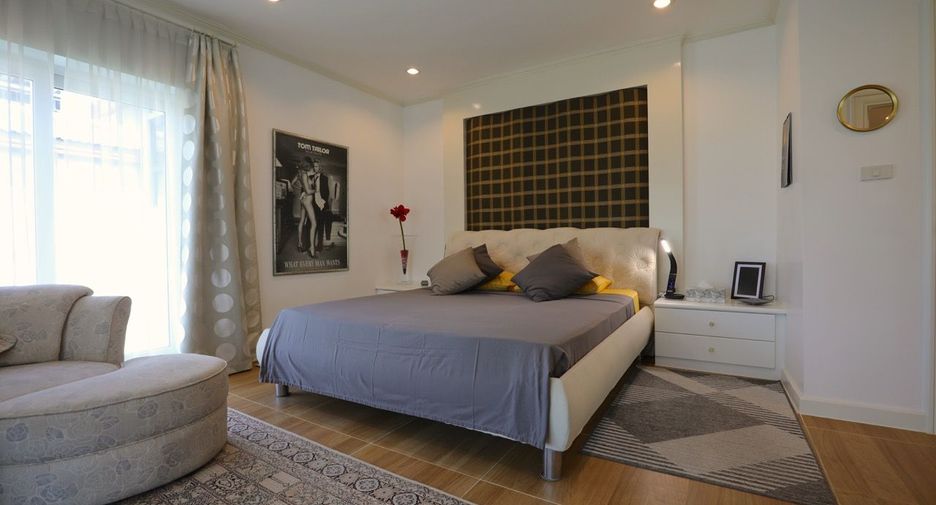 For sale 3 bed house in Sattahip, Chonburi
