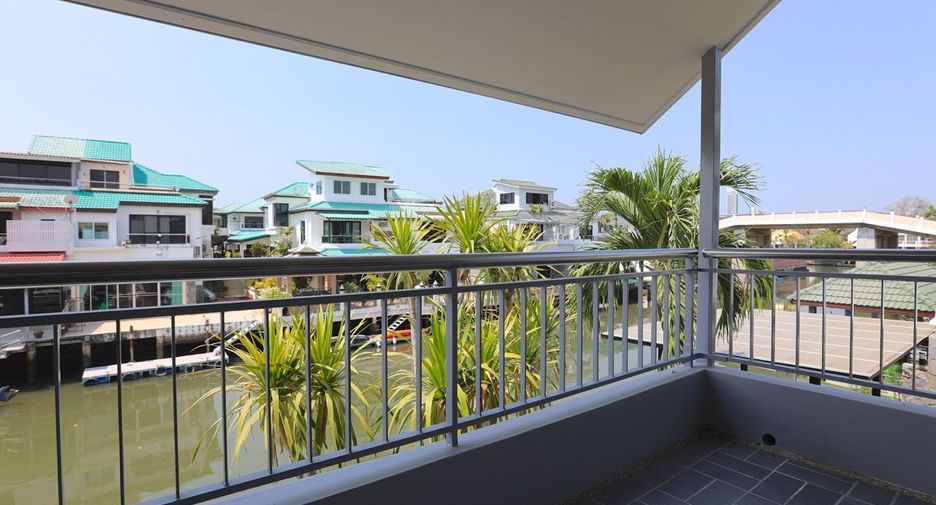 For sale 3 bed house in Sattahip, Chonburi
