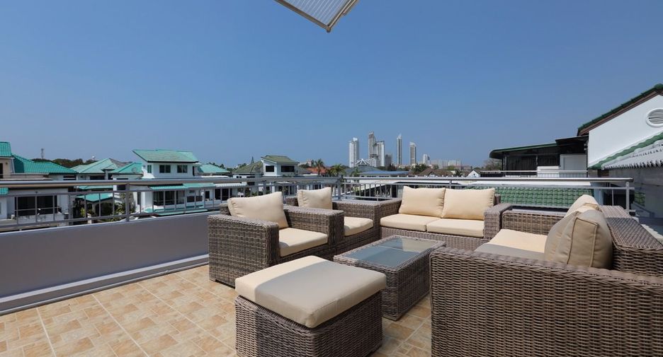 For sale 3 bed house in Sattahip, Chonburi