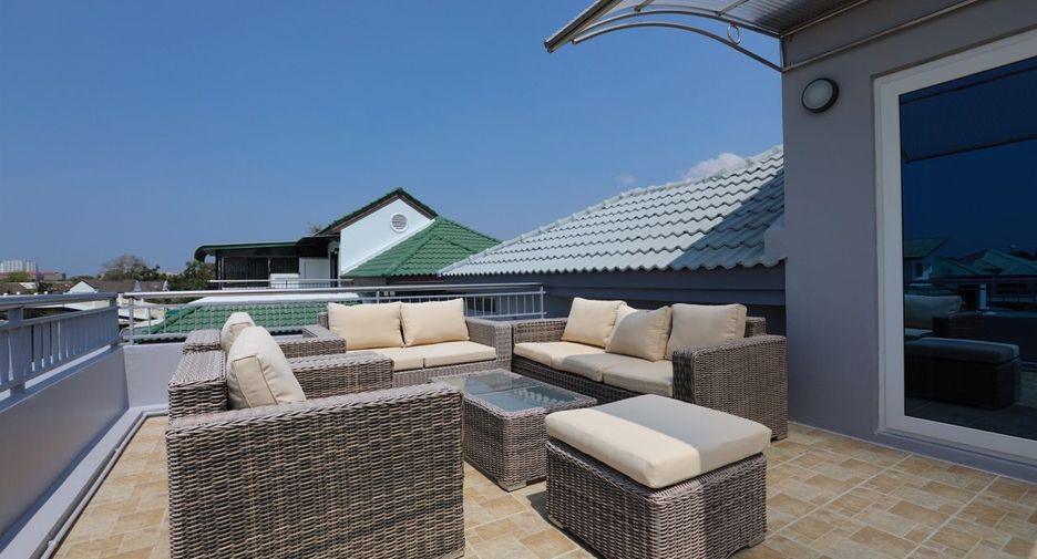 For sale 3 bed house in Sattahip, Chonburi