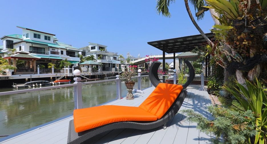 For sale 3 bed house in Sattahip, Chonburi
