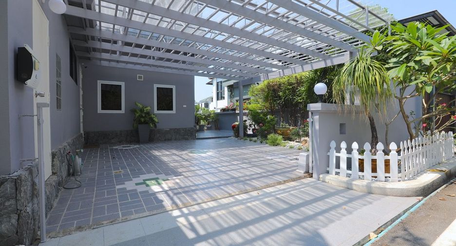 For sale 3 bed house in Sattahip, Chonburi