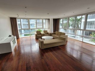 À louer 3 chambres appartement à Khlong Toei, Bangkok