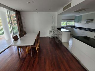 À louer 3 chambres appartement à Khlong Toei, Bangkok