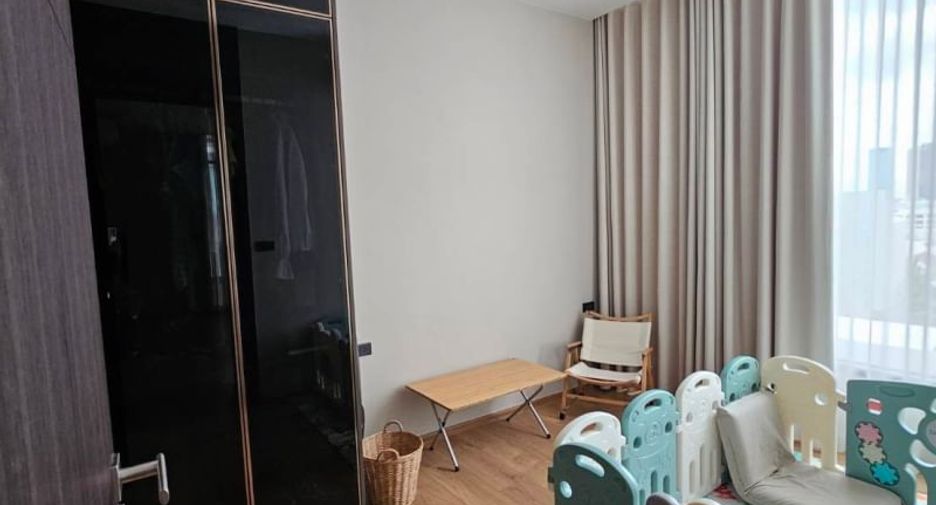 For rent 2 bedrooms condo in Watthana, Bangkok