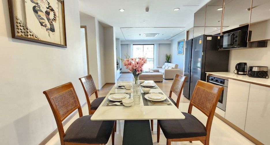 For rent 2 bedrooms apartment in Sathon, Bangkok