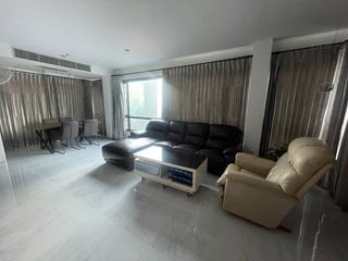 For rent 3 Beds condo in Phaya Thai, Bangkok
