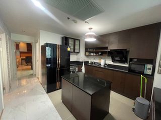 For rent 3 Beds condo in Phaya Thai, Bangkok