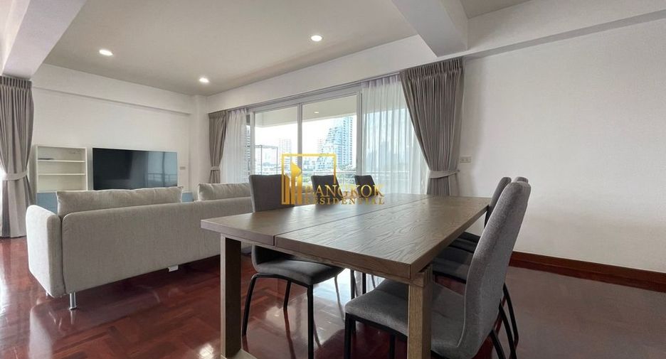 Condo en alquiler de 3 habitaciones en Watthana, Bangkok