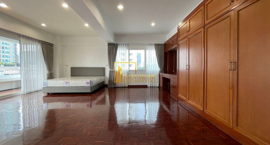 Condo en alquiler de 3 habitaciones en Watthana, Bangkok