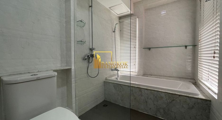 Condo en alquiler de 3 habitaciones en Watthana, Bangkok