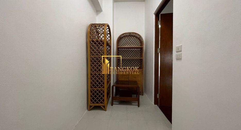 Condo en alquiler de 3 habitaciones en Watthana, Bangkok
