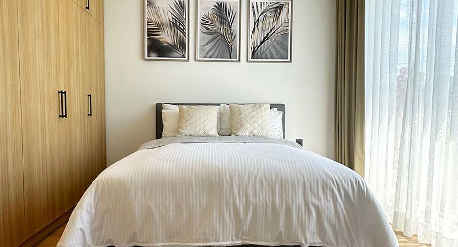 For rent and for sale 4 bedrooms townhouse in Watthana, Bangkok