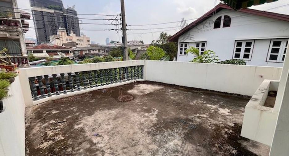 Casa adosada en venta de 4 habitaciones en Bang Kho Laem, Bangkok