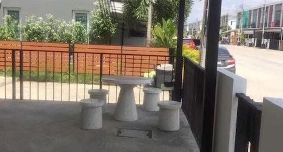 出售 3 卧室 联排别墅 在 Bang Sao Thong, Samut Prakan