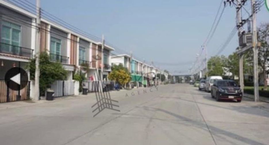 出售 3 卧室 联排别墅 在 Bang Sao Thong, Samut Prakan