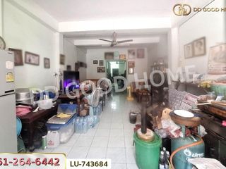For sale 2 bedrooms townhouse in Bang Khun Thian, Bangkok