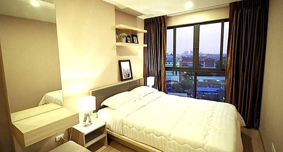 Condo en alquiler de 1 habitaciones en Bang Na, Bangkok