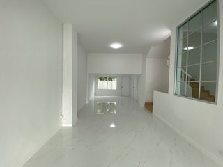 For sale 3 bedrooms townhouse in Bang Khen, Bangkok
